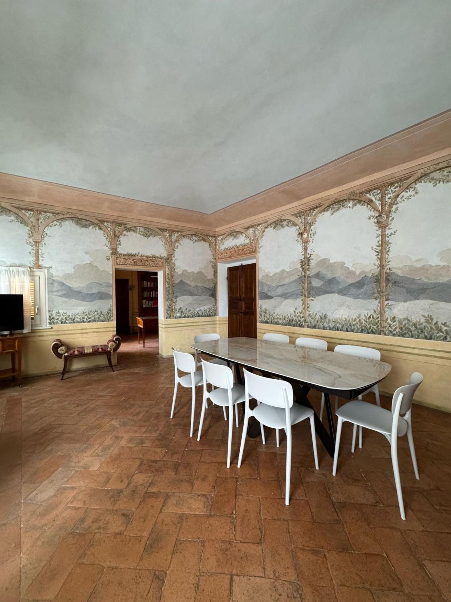 Urbino Apartments - Palazzo Paltroni Studio Buitenkant foto